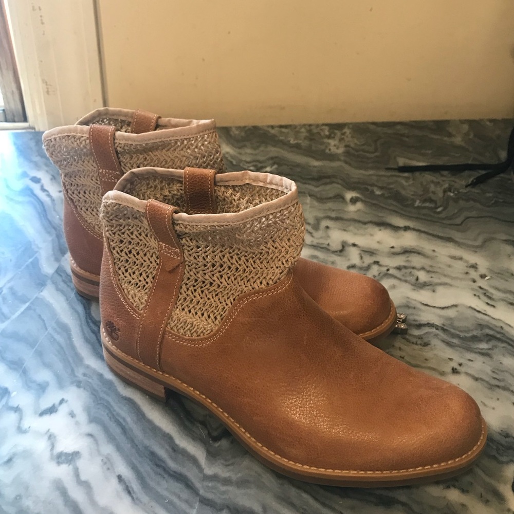NWOT Timberlands